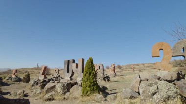 Antik Ermeni Alfabesi Anıtı