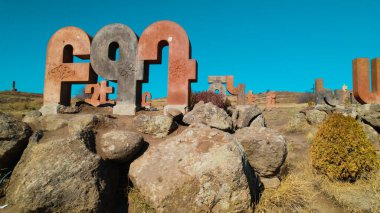 Antik Ermeni Alfabesi Anıtı