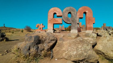 Antik Ermeni Alfabesi Anıtı