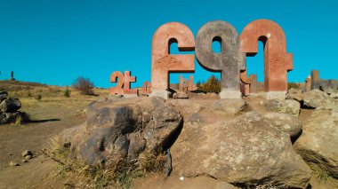 Antik Ermeni Alfabesi Anıtı