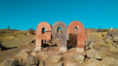 Antik Ermeni Alfabesi Anıtı