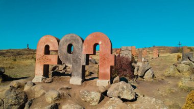 Antik Ermeni Alfabesi Anıtı