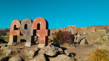 Antik Ermeni Alfabesi Anıtı