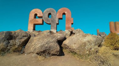 Antik Ermeni Alfabesi Anıtı