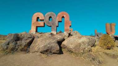 Antik Ermeni Alfabesi Anıtı