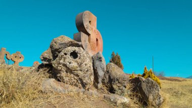 Antik Ermeni Alfabesi Anıtı