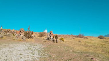 Antik Ermeni Alfabesi Anıtı