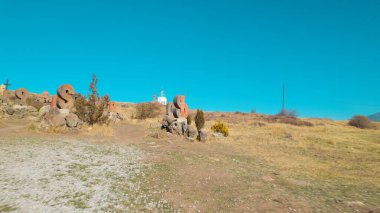 Antik Ermeni Alfabesi Anıtı