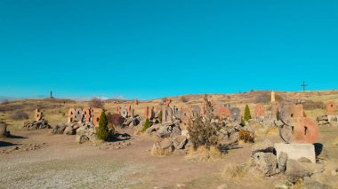 Antik Ermeni Alfabesi Anıtı