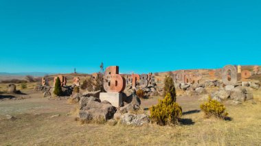 Antik Ermeni Alfabesi Anıtı