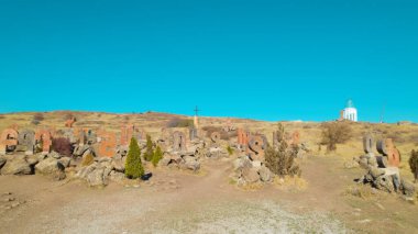 Antik Ermeni Alfabesi Anıtı