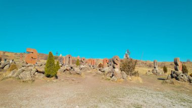 Antik Ermeni Alfabesi Anıtı