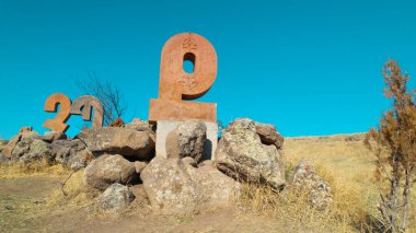 Antik Ermeni Alfabesi Anıtı
