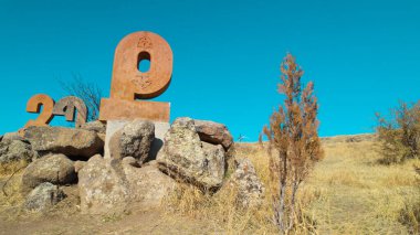 Antik Ermeni Alfabesi Anıtı