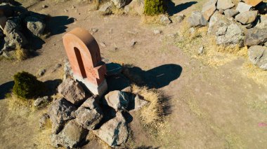 Antik Ermeni Alfabesi Anıtı