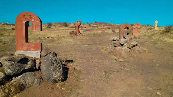 Antik Ermeni Alfabesi Anıtı