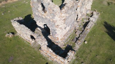 Ermenistan 'daki antik tapınağın kalıntıları