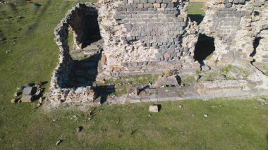 Ermenistan 'daki antik tapınağın kalıntıları