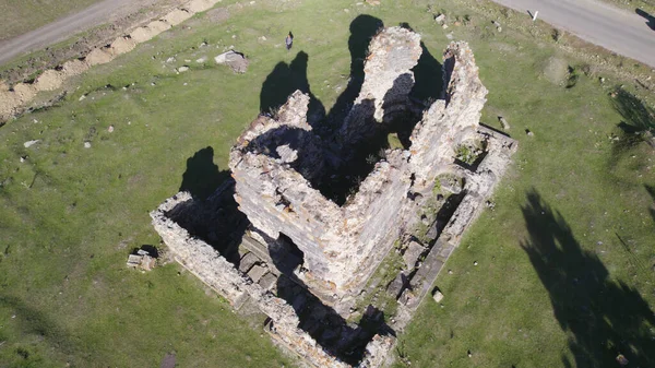 Ermenistan 'daki antik tapınağın kalıntıları