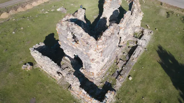 Ermenistan 'daki antik tapınağın kalıntıları