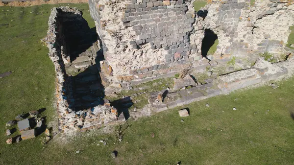 Ermenistan 'daki antik tapınağın kalıntıları