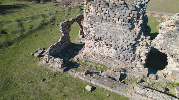Ermenistan 'daki antik tapınağın kalıntıları