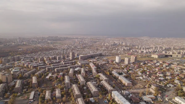 Ermenistan 'da küçük bir Avrupa kenti, Erivan