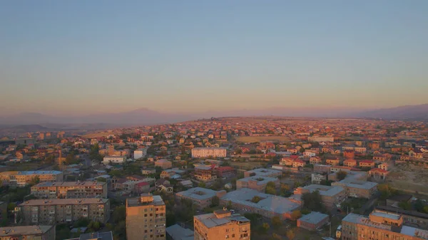 Pieni Eurooppalainen Kaupunki Armeniassa Jerevan — kuvapankkivalokuva