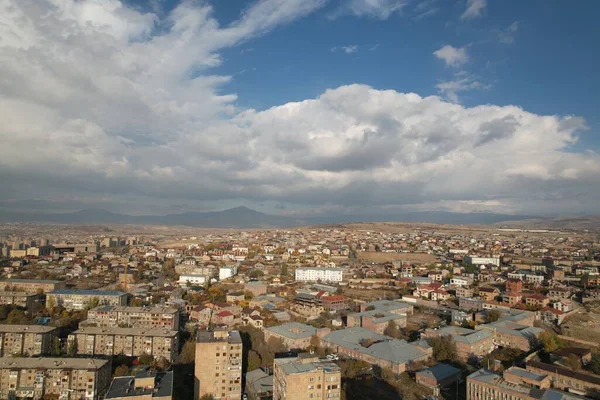 Ermenistan 'da küçük bir Avrupa kenti, Erivan