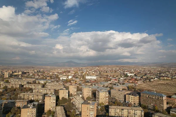 Ermenistan 'da küçük bir Avrupa kenti, Erivan