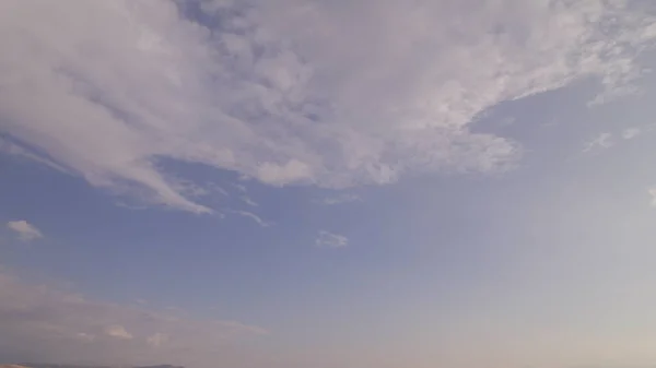 Langit Biru Dan Awan Putih — Stok Foto