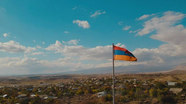 亚美尼亚国旗和蓝天 — 图库照片