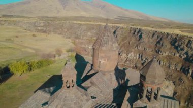 Ermenistan 'daki Saghmosavank, Antik Hıristiyan Kilisesi