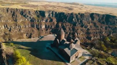 Ermenistan 'daki Saghmosavank, Antik Hıristiyan Kilisesi