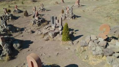 Antik Ermeni Alfabesi Anıtı