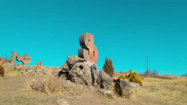 Antik Ermeni Alfabesi Anıtı