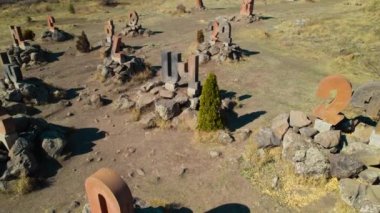 Antik Ermeni Alfabesi Anıtı