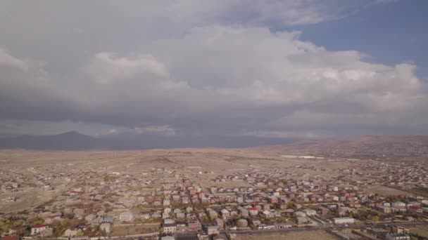 アルメニアの小さなヨーロッパの都市エレバン — ストック動画