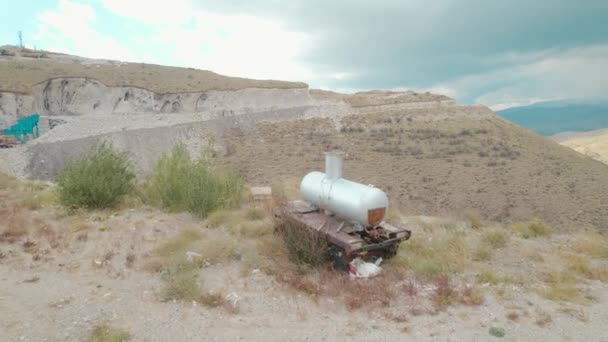 Silinder Gas Tua Desa — Stok Video