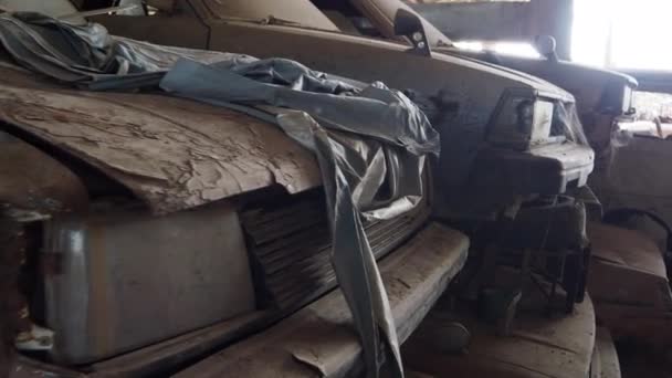Old Car Wrecks Abandoned Rusty Vintage Car Peeling Paint Close — Video