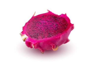 Beyaz arka planda olgun pitahaya meyvesi veya ejderha meyvesi