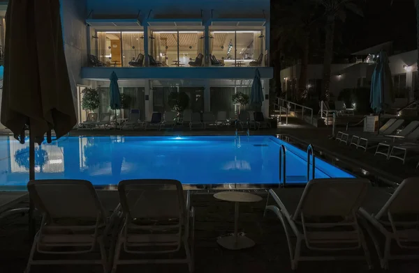 Modernes Haus Mit Blauem Luxuriösem Pool Der Nacht Das Wasser — Stockfoto