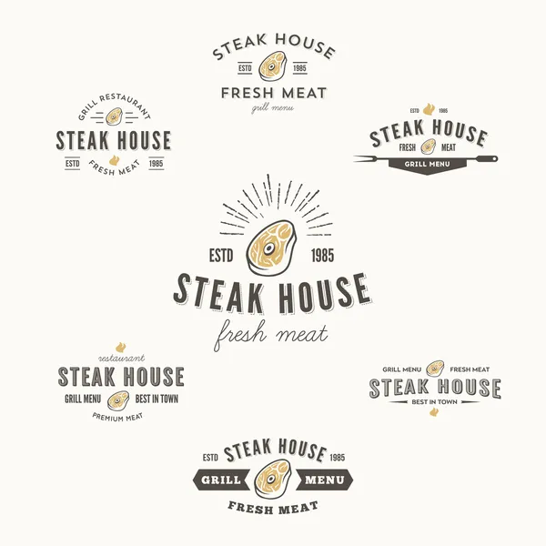 Collectie van grill steak etiketten, insignes en ontwerpelementen — Stockvector