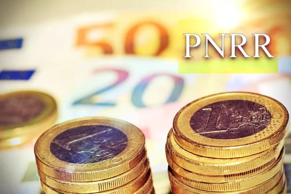 Текст Pnrr Евро Банкноты Монеты — стоковое фото