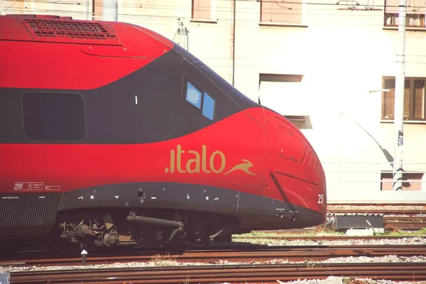 Florence Italië Augustus 2022 Italo Trein Bij Zonsondergang — Stockfoto