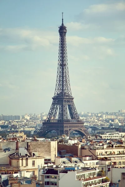 Vista para a Torre Eiffel a partir do Arco do Triunfo. França, Paris . — Fotografia de Stock