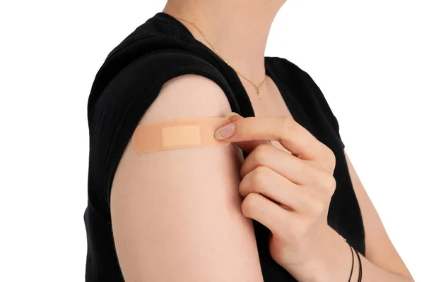 Young Woman Band Aid Her Arm Recieve Covid — Stockfoto