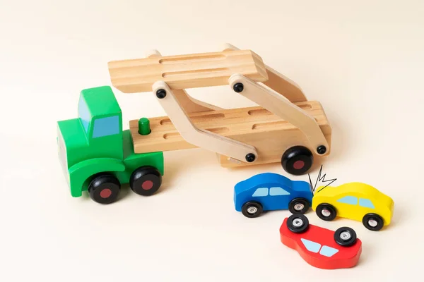 Toy Tow Truck Towing Damaged Cars Serious Accident — Stockfoto