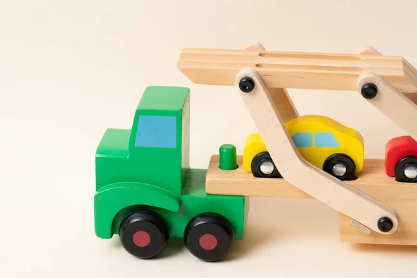 Toy Tow Truck Towing Damaged Cars Serious Accident — 图库照片