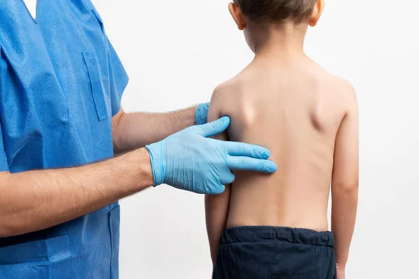 Close Picture Doctor Examining Little Boy Stethoskope Boy Went Rutinal — стоковое фото